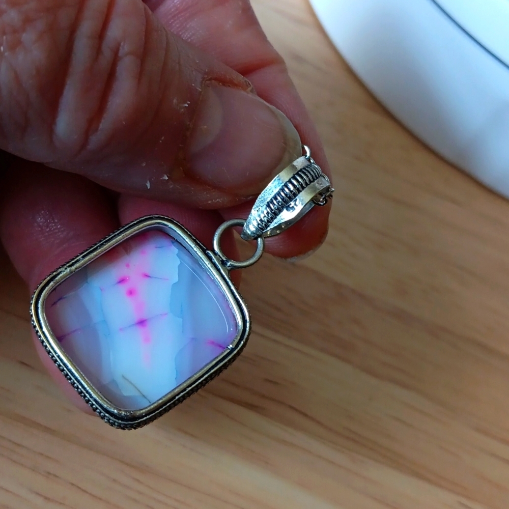 Agate Pendant Necklace NWOT - Picture 4 of 7
